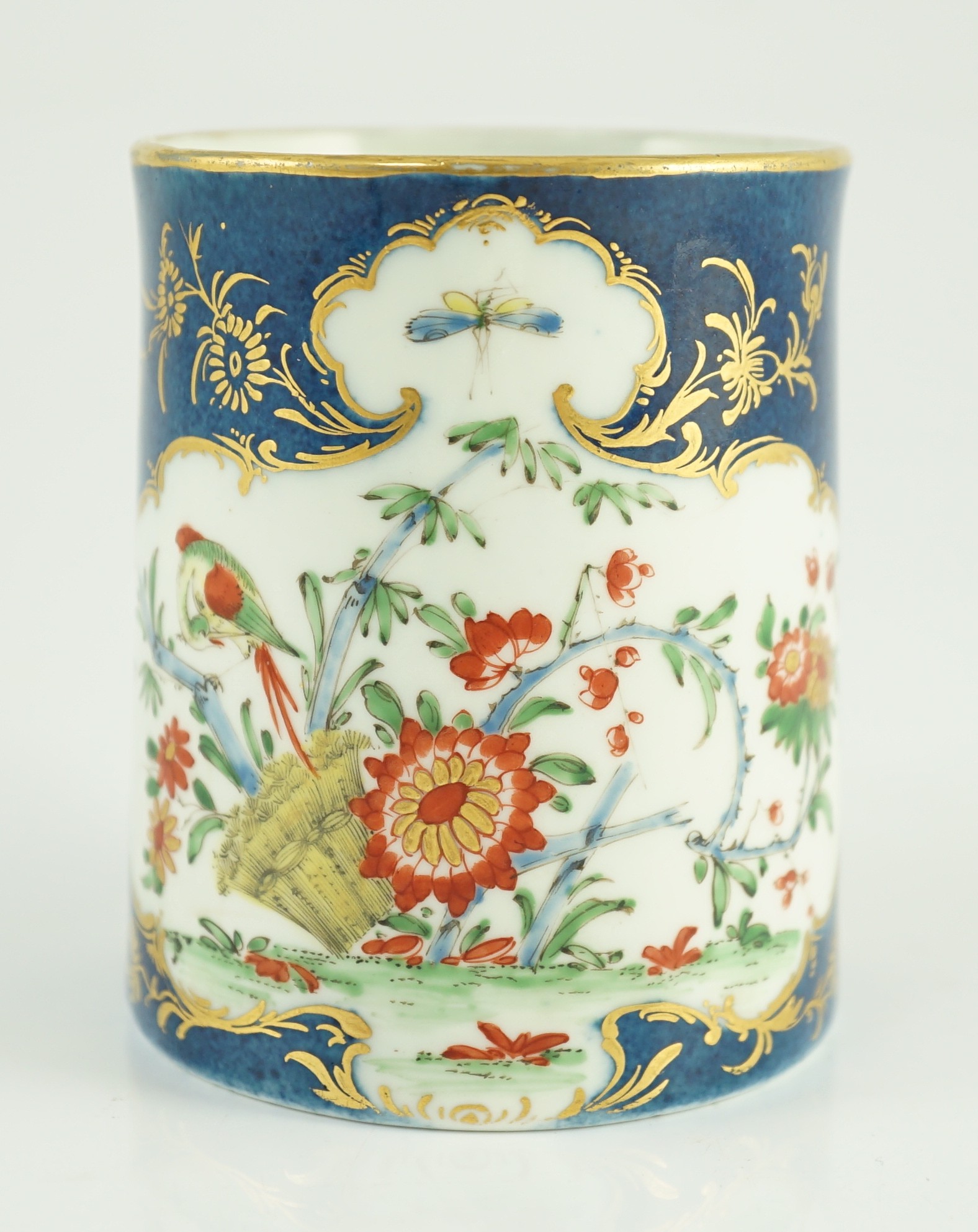 A Worcester kakiemon powder blue small mug, c.1765, 8.3cm high